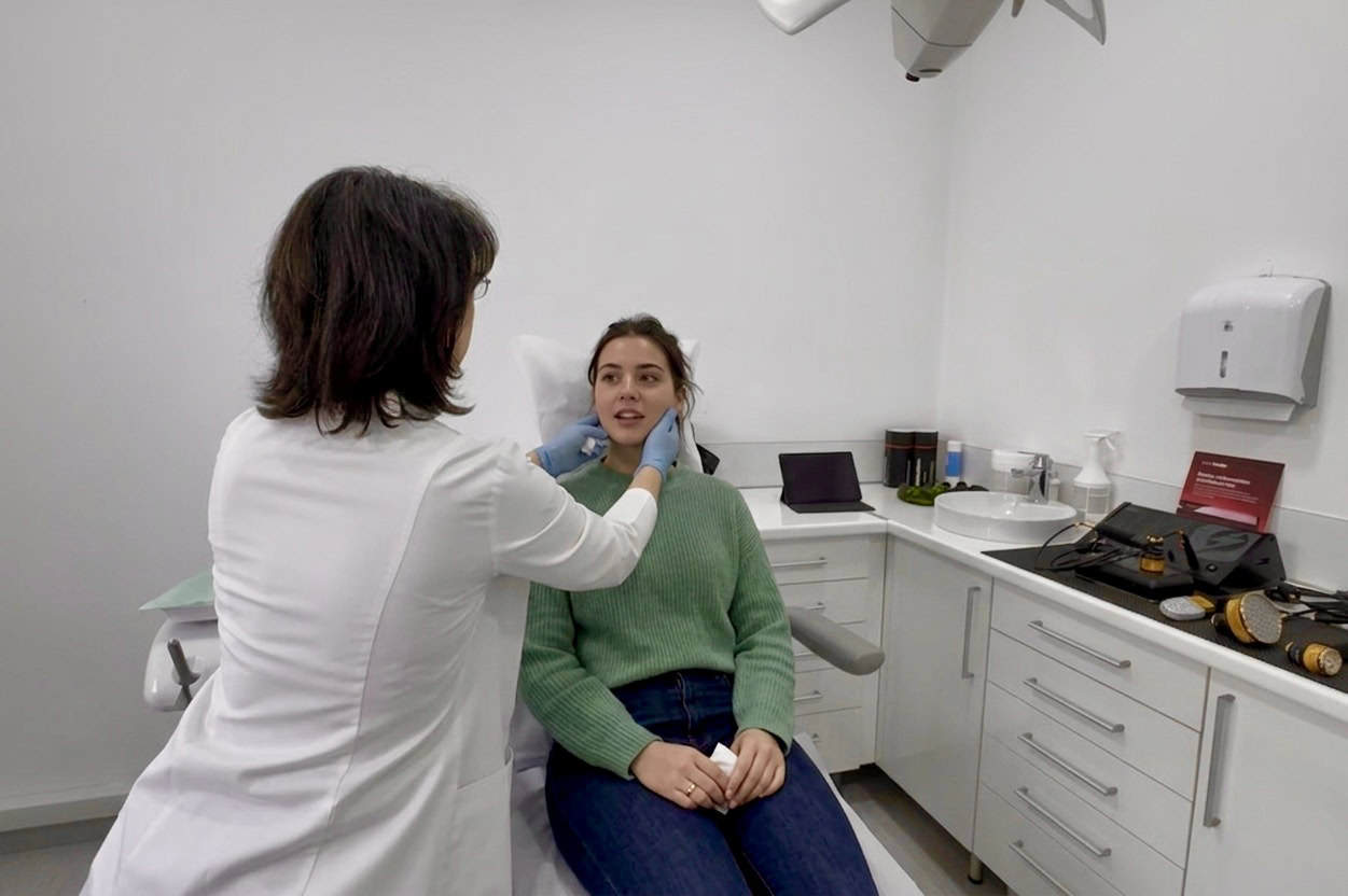 Evaluare clinică a sensibilității și funcționalitatii după intervenții oro-maxilo-faciale