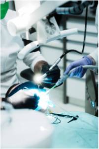 Blog 23 doctor lucrand la microscop